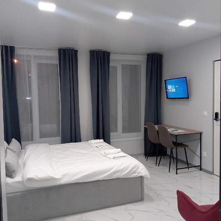 Pure Apartments Vip 4 Lviv Exterior photo